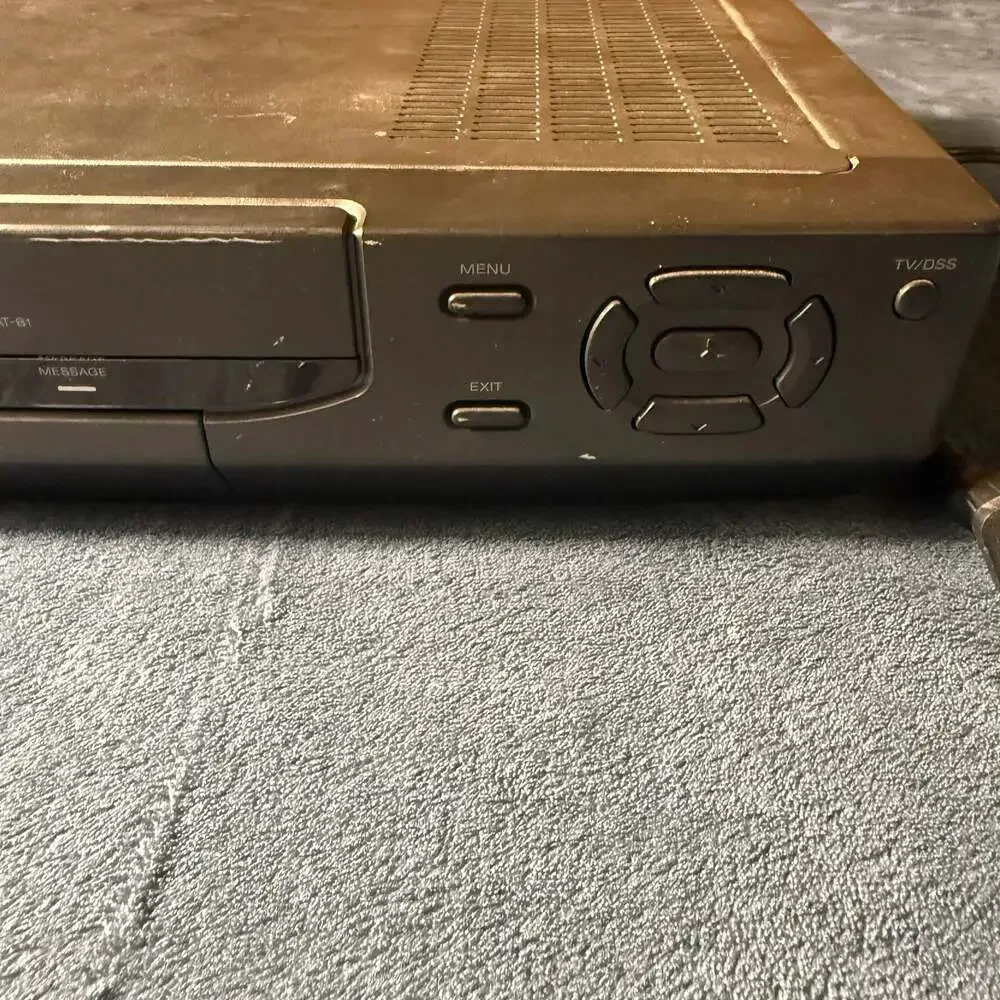 Sony sat b1